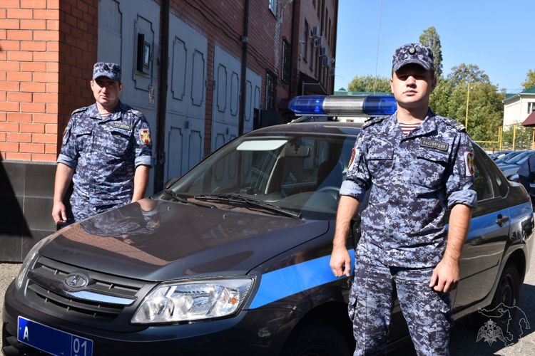 Адыгейские росгвардейцы помогли вернуться домой пенсионеру, утратившему связь с родными