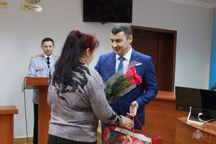 Начальник Управления Росгвардии по Республике Адыгея принял участие на встрече с вдовами и матерями погибших сотрудников и военнослужащих