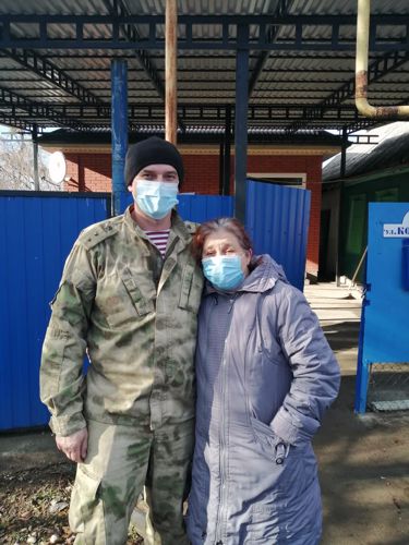 СЕМЬИ ПОГИБШИХ СОСЛУЖИВЦЕВ НАВЕСТИЛИ В КАНУН НОВОГО ГОДА ПРЕДСТАВИТЕЛИ РОСГВАРДИИ В АДЫГЕЕ