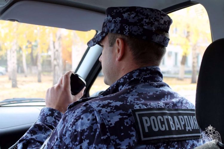 Росгвардейцы обеспечивают безопасность во время Последних звонков в Адыгее