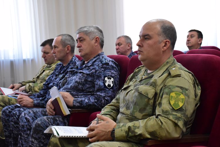 В Адыгее вневедомственная охрана и подразделения лицензионно-разрешительной работы Росгвардии подвели итоги служебной деятельности за 2022 год