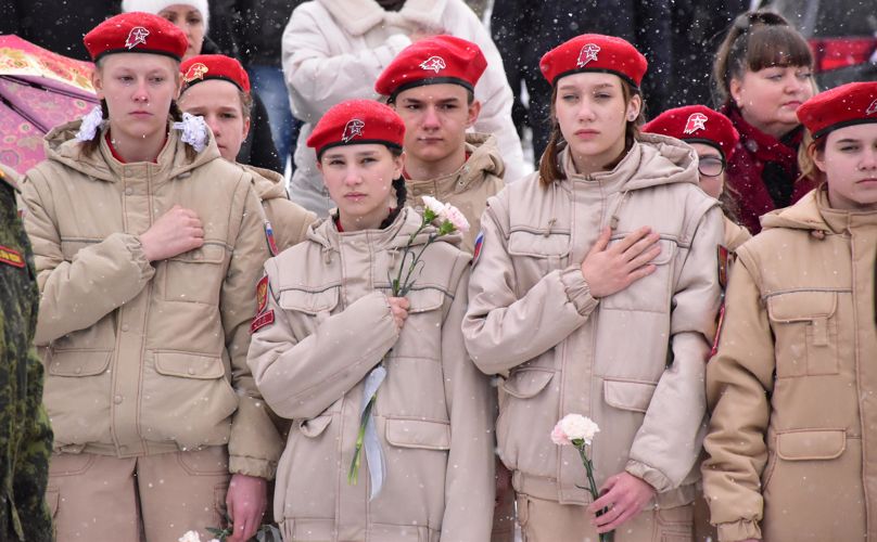 Память павших воинов-интернационалистов почтили офицеры Росгвардии в Адыгее