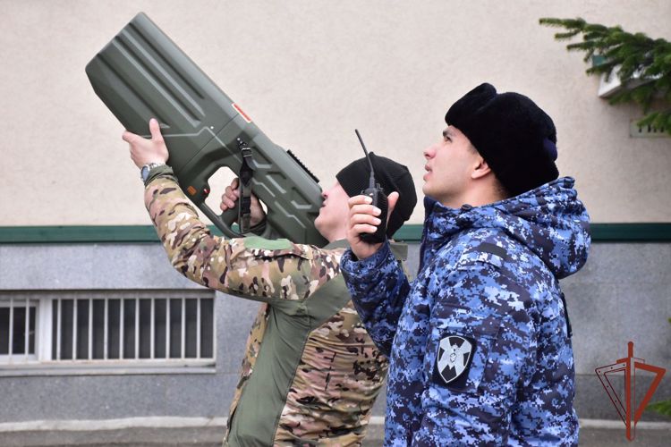 Тренировки по противодействию беспилотным летательным аппаратам провели росгвардейцы в Адыгее