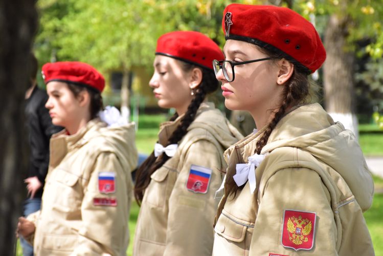 Память жертв аварии на Чернобыльской АЭС почтили росгвардейцы в Майкопе 