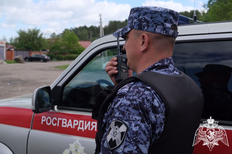 При участии Росгвардии обеспечен правопорядок во время празднования Дня флага Республики Адыгея
