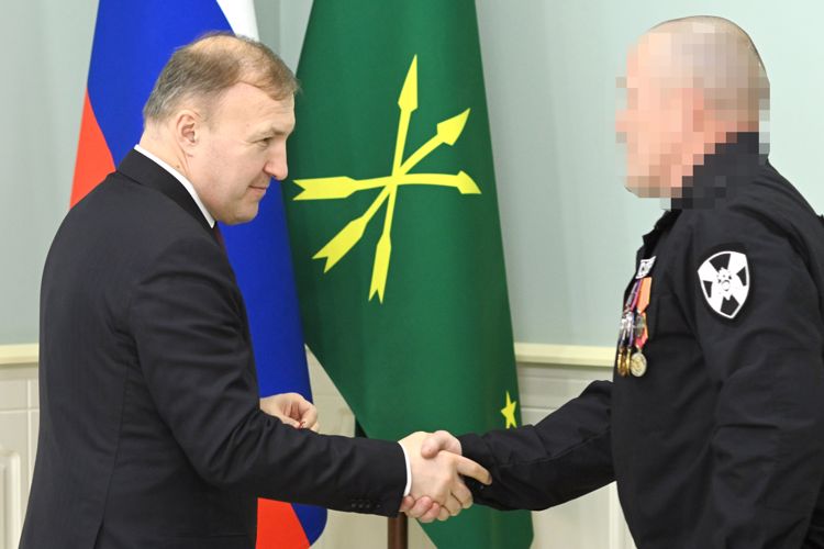 Государственные награды вручены росгвардейцам в Адыгее 