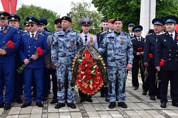 В Адыгее росгвардейцы приняли участие в торжественных мероприятиях, посвященных Дню Победы