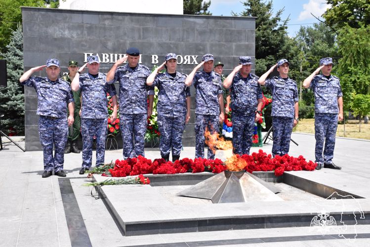 Росгвардия в Адыгее приняла участие в мероприятии, посвященном Дню памяти и скорби