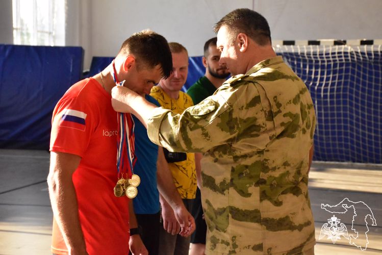 Победителей турнира по мини-футболу определили росгвардейцы в столице Адыгеи