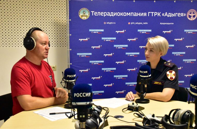 Офицер Росгвардии стала гостем  региональной радиостудии 