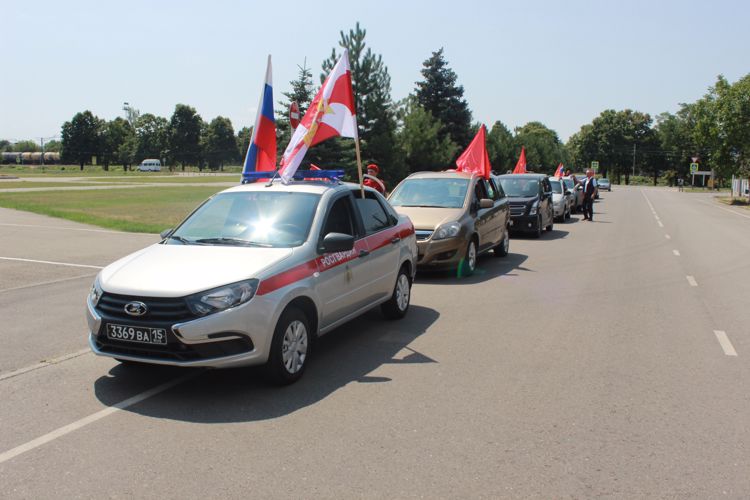 В Адыгее Росгвардия поддержала участников патриотического автопробега