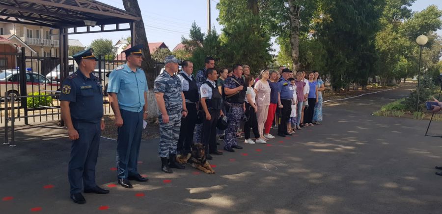 Сотрудники Росгвардии приняли участие во всероссийских плановых антитеррористических учениях в Адыгее