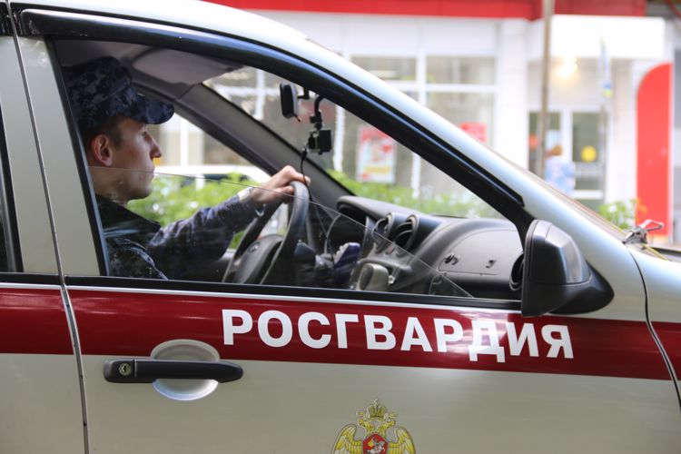 Росгвардия обеспечила правопорядок на футбольном матче в Адыгее
