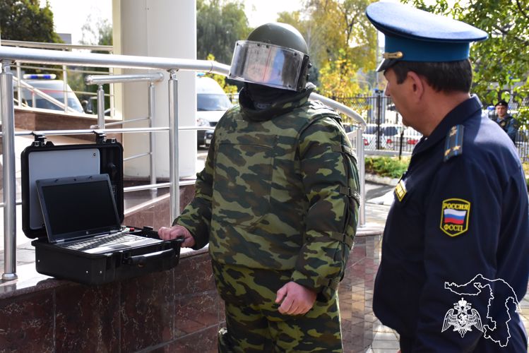 Росгвардия провела в Адыгее занятие с представителями службы судебных приставов
