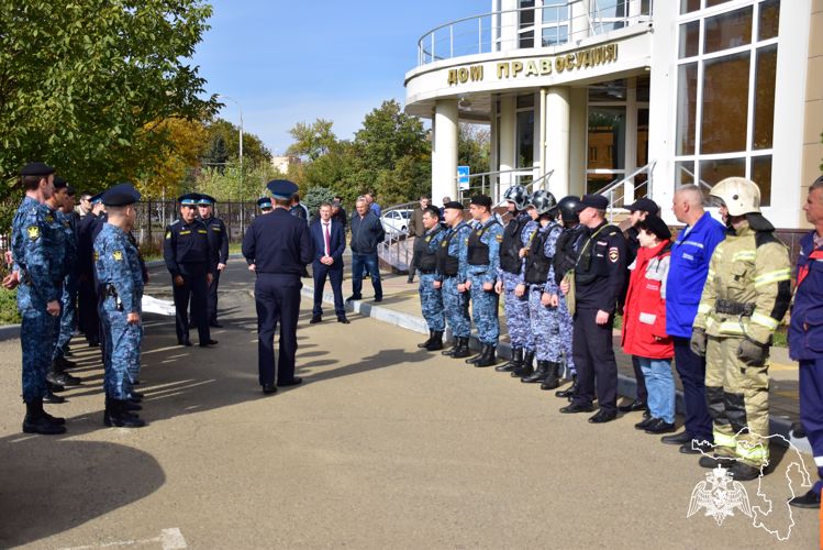Росгвардия провела в Адыгее занятие с представителями службы судебных приставов