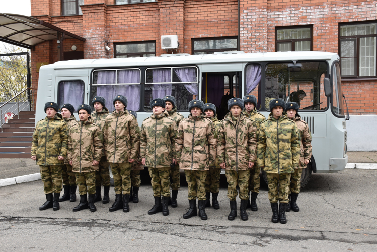 В подразделения Южного округа Росгвардии отправились служить призывники из Адыгеи