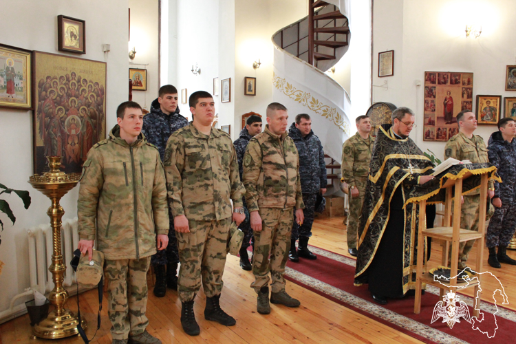 Память сослуживцев почтили росгвардейцы в Адыгее