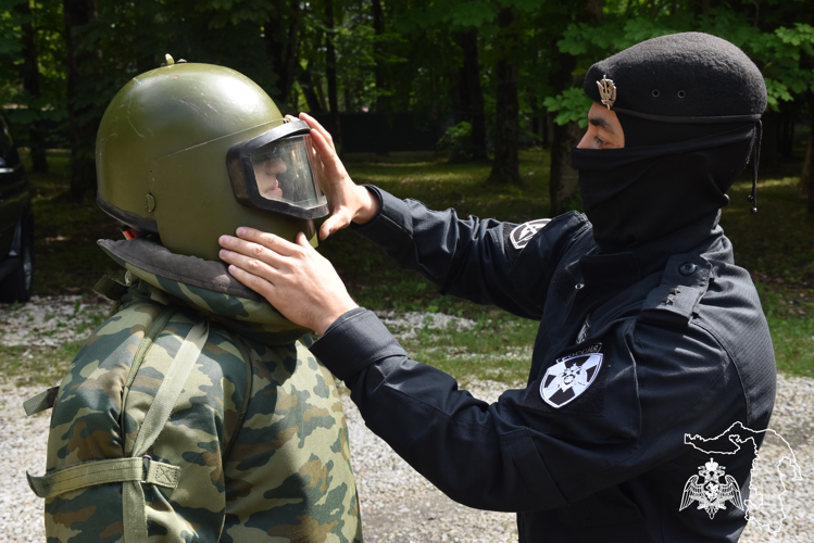 В Адыгее росгвардейцы приняли участие в военно-патриотической игре «Зарница 2.0»