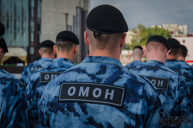 Безопасность проведения матча по футболу в Майкопе обеспечили росгвардейцы 