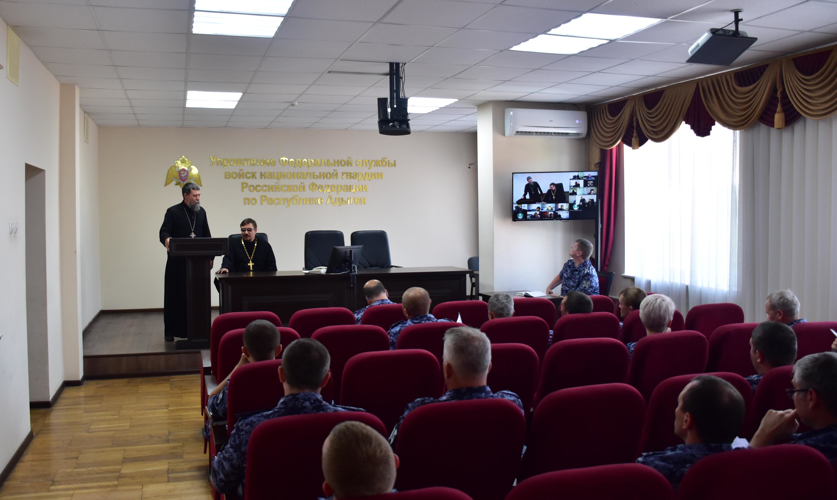 В День семьи, любви и верности росгвардейцы встретились с священнослужителями Адыгеи