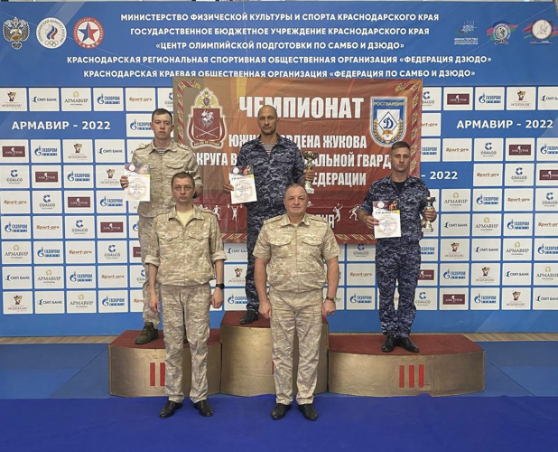 Призерами чемпионата по самбо Южного округа Росгвардии стала команда из Адыгеи