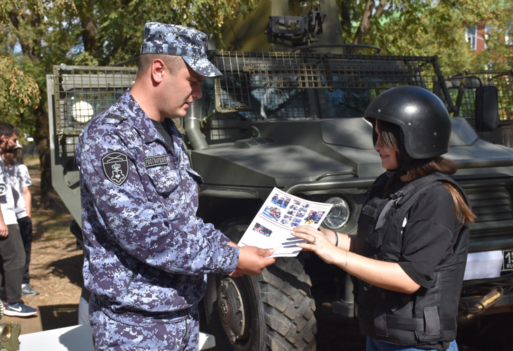 В Адыгее Росгвардия провела профориентационные мероприятия для школьников и студентов 