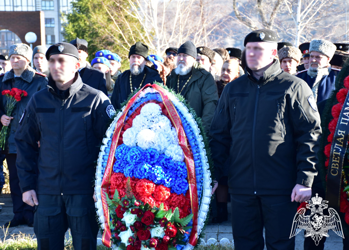 Память воинов майкопской бригады почтили росгвардейцы в Адыгее