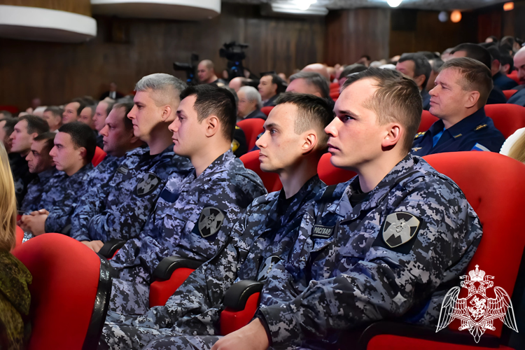 Сотрудники Росгвардии приняли участие в торжественном собрании, посвященном Дню защитника Отчества в Адыгее
