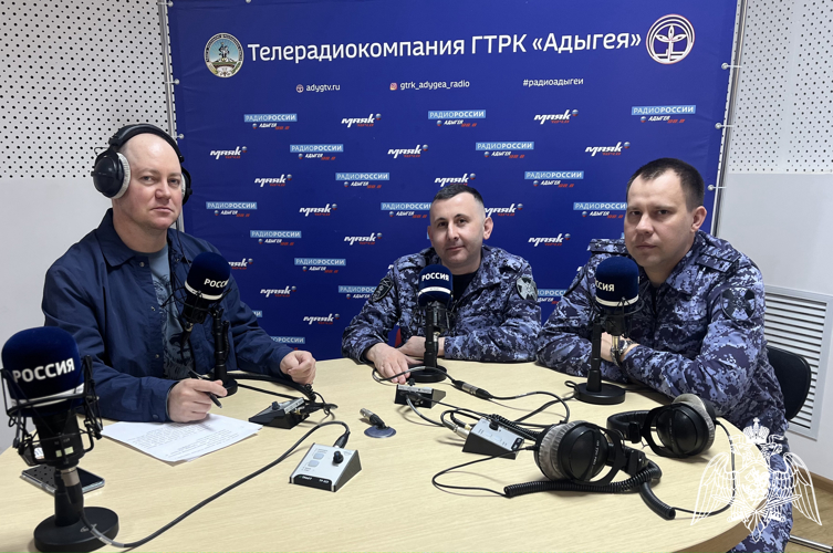 Офицеры кадровых подразделений Росгвардии выступили в эфире региональной радиостанции