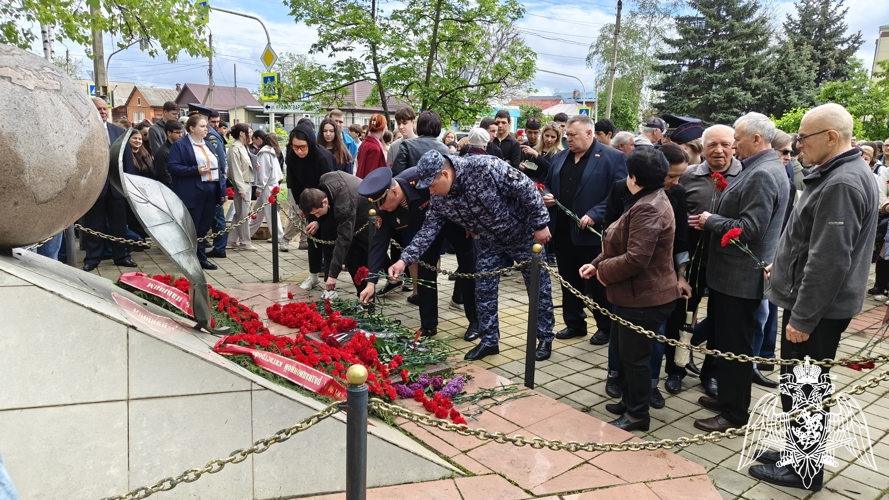 Представители Росгвардии Адыгеи почтили память жертв аварии на Чернобыльской АЭС