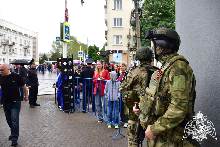 Росгвардия в Адыгее приняла участие в обеспечении  общественной безопасность в День Победы