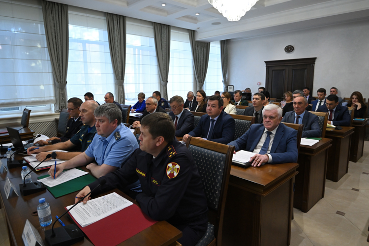 Росгвардия приняла участие в  заседании комиссии по обеспечению правопорядка в Адыгее