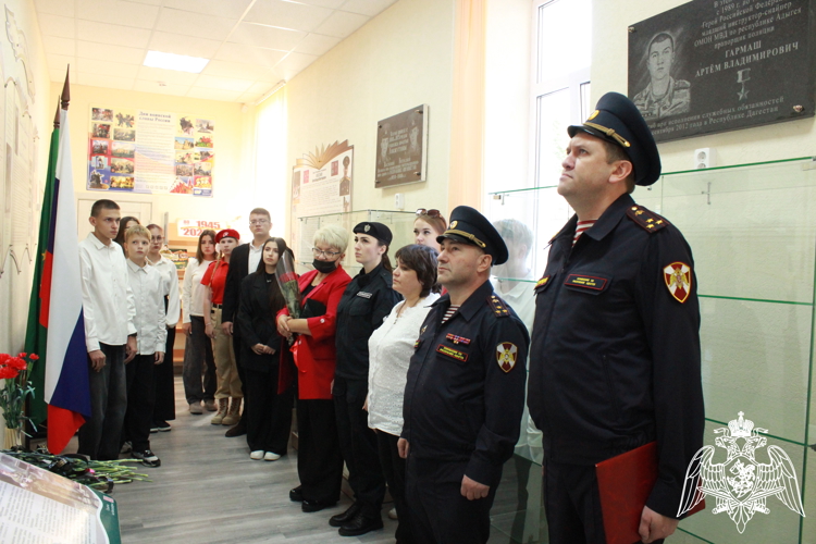 В Адыгее почтили память сотрудника ОМОН «Фишт» Артёма Гармаша