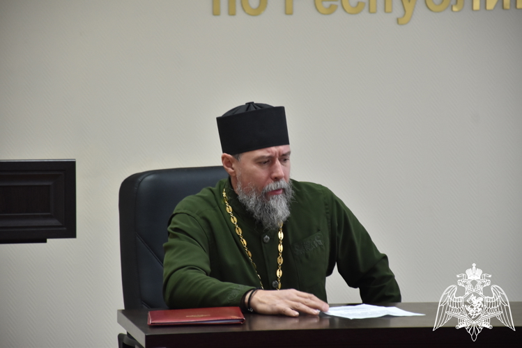 Встреча с священнослужителем состоялась в Росгвардии Адыгеи