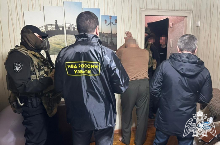 Подозреваемых в особо крупном мошенничестве задержали при участии спецназа Росгвардии в Адыгее