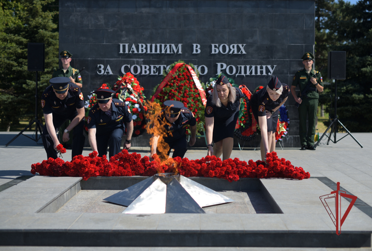 Представители Росгвардии приняли участие в памятных мероприятиях в Адыгее