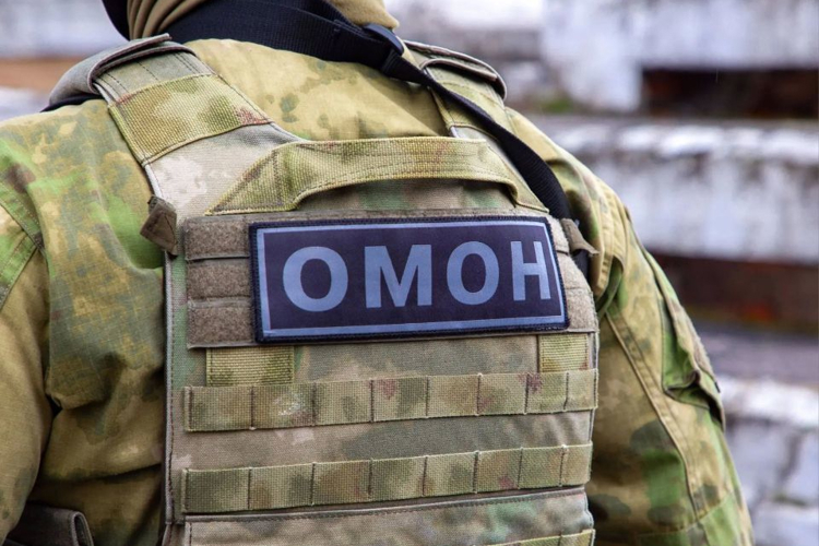 При содействии спецназа Росгвардии в Адыгее задержан подозреваемый в сбыте наркотических средств
