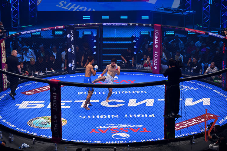 Росгвардия обеспечила безопасность профессионального турнира «Fight Nights» в Адыгее