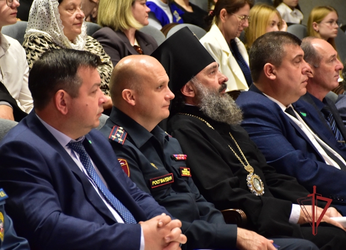 Начальник Управления Росгвардии по Адыгее посетил Международные рождественские образовательные чтения